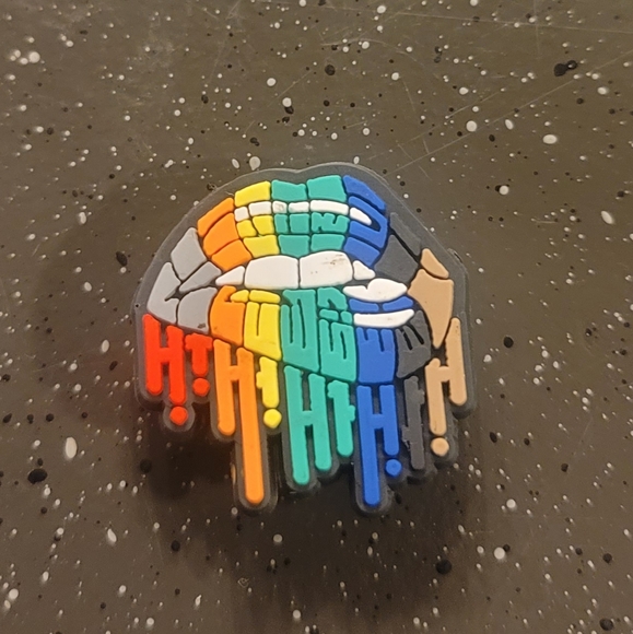 NEW Pride Lips Croc Charm - Picture 3 of 4